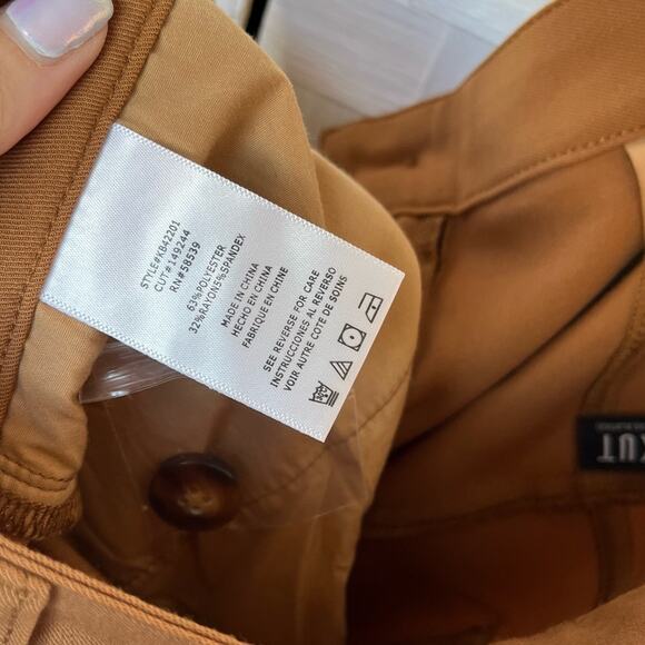 Kut From The Kloth Copper Wide Flare Leg Pants Size 6 - Picture 6 of 9